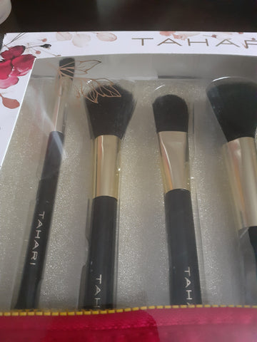 NEW Tahari 5 Piece Blush Brush Set for Makeup Gift Set